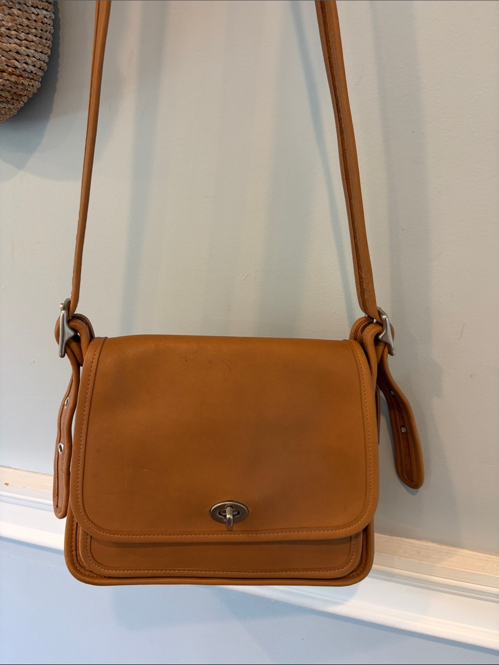 Classic vintage Rambler legacy Tan Leather Crossbody Bag #9061